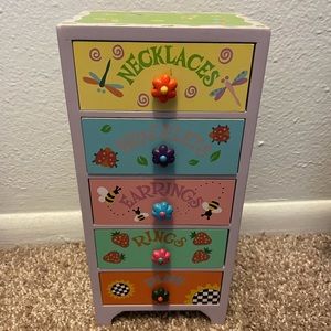 Girl’s Jewelry Labeled Drawers